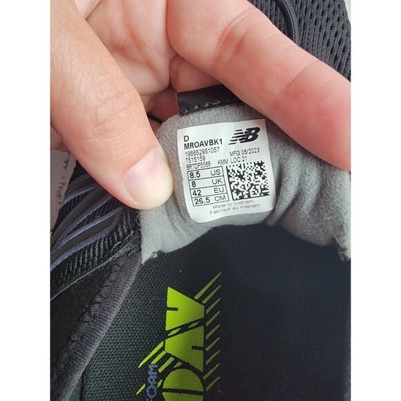 Size 8.5 Men’s New Balance Fresh Foam ROAV Running Shoes MROAVBK1 BLACK - Picture 8 of 11